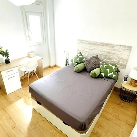 דירה Atico Con Terraza En El Centro De טראגונה
