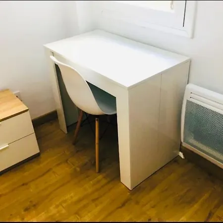 Atico Con Terraza En El Centro De דירה